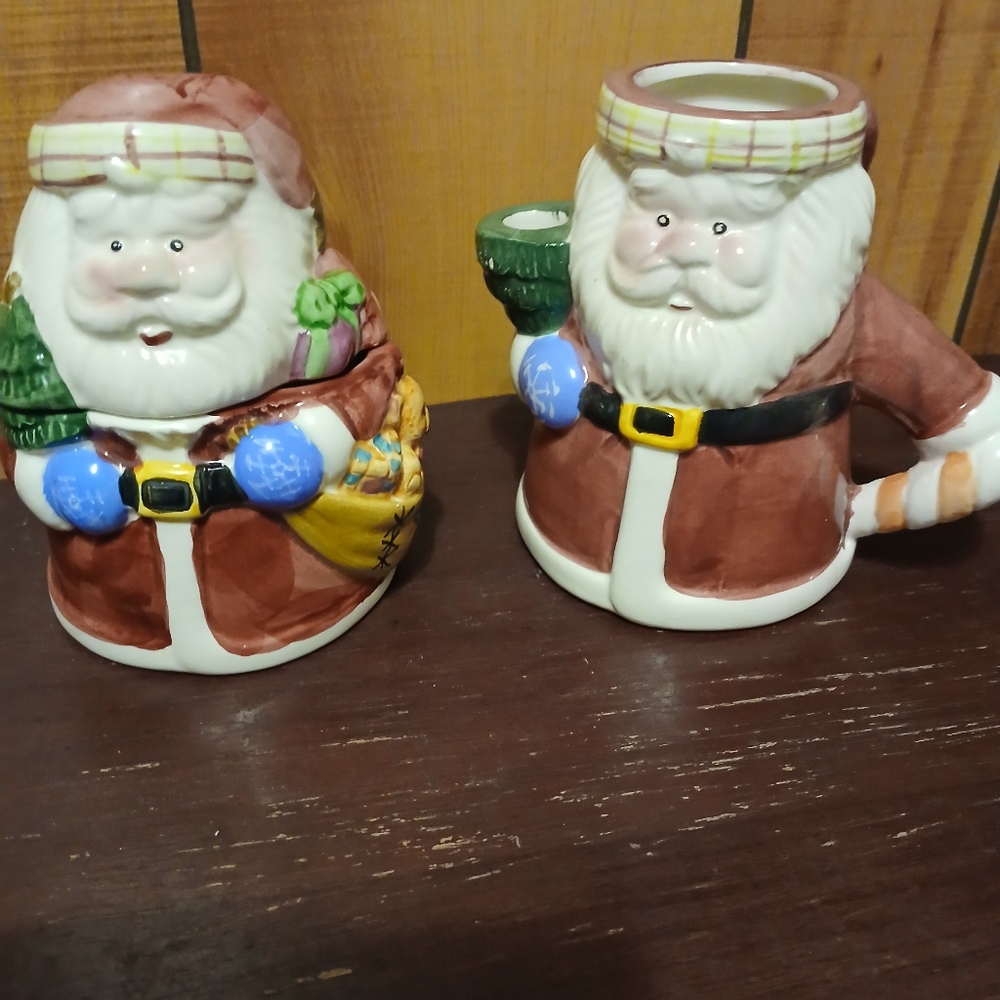 Santa creamer and sugar set